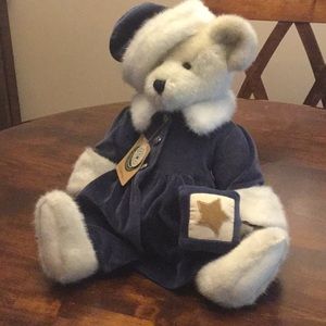 Boyd’s Bear Alexis - Christmas Edition